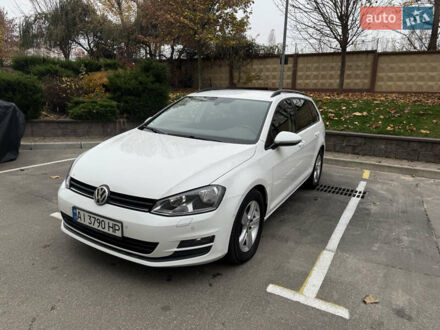Белый Фольксваген Гольф, объемом двигателя 1.6 л и пробегом 302 тыс. км за 9700 $, фото 1 на Automoto.ua
