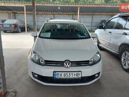 Белый Фольксваген Гольф, объемом двигателя 1.6 л и пробегом 198 тыс. км за 9900 $, фото 1 на Automoto.ua