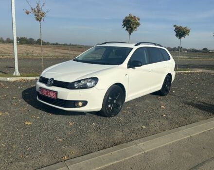 Белый Фольксваген Гольф, объемом двигателя 1.4 л и пробегом 213 тыс. км за 7900 $, фото 1 на Automoto.ua