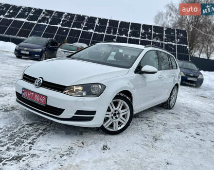 Белый Фольксваген Гольф, объемом двигателя 1.6 л и пробегом 244 тыс. км за 10900 $, фото 1 на Automoto.ua