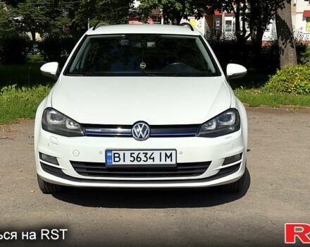 Белый Фольксваген Гольф, объемом двигателя 1.6 л и пробегом 263 тыс. км за 10900 $, фото 1 на Automoto.ua