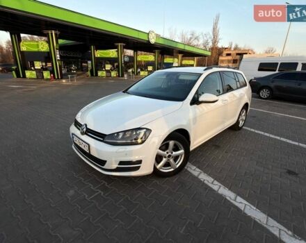 Белый Фольксваген Гольф, объемом двигателя 1.6 л и пробегом 298 тыс. км за 10500 $, фото 1 на Automoto.ua