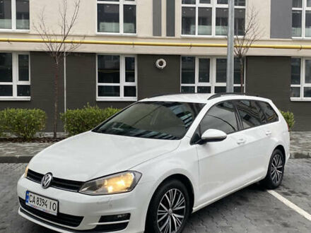 Белый Фольксваген Гольф, объемом двигателя 1.6 л и пробегом 275 тыс. км за 8700 $, фото 1 на Automoto.ua