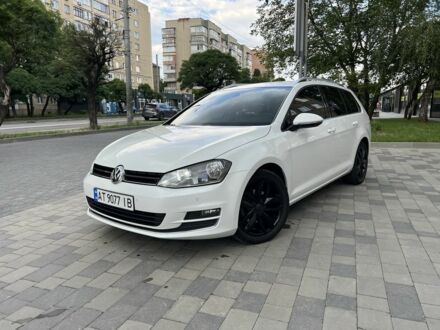 Белый Фольксваген Гольф, объемом двигателя 1.6 л и пробегом 300 тыс. км за 9990 $, фото 1 на Automoto.ua