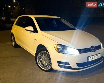 Белый Фольксваген Гольф, объемом двигателя 1.8 л и пробегом 160 тыс. км за 10300 $, фото 1 на Automoto.ua