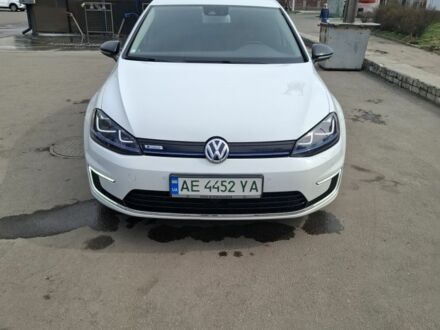 Фольксваген Гольф 2014 у Дніпро (Дніпропетровську) на Automoto.ua Білий Фольксваген Гольф, об'ємом двигуна 0 л та пробігом 143 тис. км за 8999 $, фото 1 на Automoto.ua