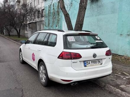 Фольксваген Гольф 2015 в Кропивницком (Кировограде) на Automoto.ua Белый Фольксваген Гольф, объемом двигателя 1.97 л и пробегом 95 тыс. км за 17000 $, фото 1 на Automoto.ua