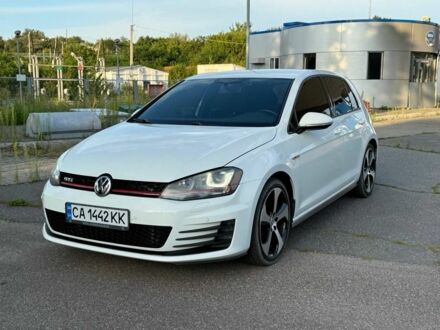 Белый Фольксваген Гольф, объемом двигателя 2 л и пробегом 190 тыс. км за 13000 $, фото 1 на Automoto.ua