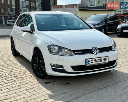 Белый Фольксваген Гольф, объемом двигателя 1.6 л и пробегом 215 тыс. км за 11400 $, фото 1 на Automoto.ua