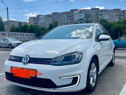 Фольксваген Гольф 2015 у Черкасах на Automoto.ua Білий Фольксваген Гольф, об'ємом двигуна 0 л та пробігом 190 тис. км за 9000 $, фото 1 на Automoto.ua
