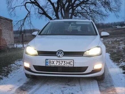 Фольксваген Гольф 2015 в Волочиске на Automoto.ua Белый Фольксваген Гольф, объемом двигателя 1.6 л и пробегом 232 тыс. км за 11500 $, фото 1 на Automoto.ua