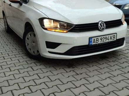 Белый Фольксваген Гольф, объемом двигателя 1.6 л и пробегом 221 тыс. км за 9650 $, фото 1 на Automoto.ua