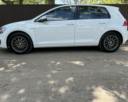 Белый Фольксваген Гольф, объемом двигателя 0 л и пробегом 101 тыс. км за 10900 $, фото 1 на Automoto.ua