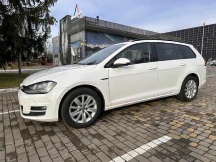 Белый Фольксваген Гольф, объемом двигателя 0 л и пробегом 280 тыс. км за 9800 $, фото 1 на Automoto.ua