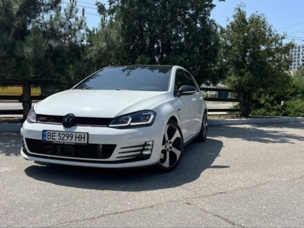 Фольксваген Гольф 2015 в Кропивницком (Кировограде) на Automoto.ua Белый Фольксваген Гольф, объемом двигателя 2 л и пробегом 223 тыс. км за 13400 $, фото 1 на Automoto.ua