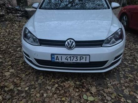 Белый Фольксваген Гольф, объемом двигателя 1.6 л и пробегом 263 тыс. км за 9900 $, фото 1 на Automoto.ua