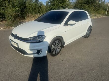 Фольксваген Гольф 2015 у Кривому Розі на Automoto.ua Білий Фольксваген Гольф, об'ємом двигуна 0 л та пробігом 146 тис. км за 9100 $, фото 1 на Automoto.ua