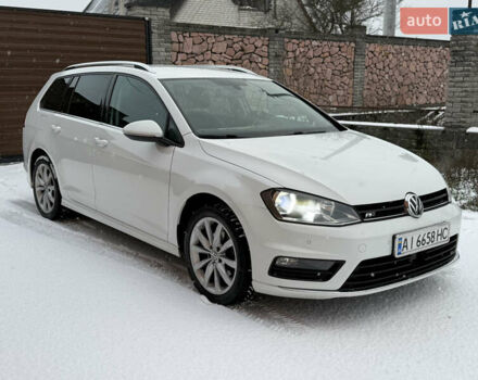 Белый Фольксваген Гольф, объемом двигателя 1.6 л и пробегом 322 тыс. км за 11800 $, фото 1 на Automoto.ua