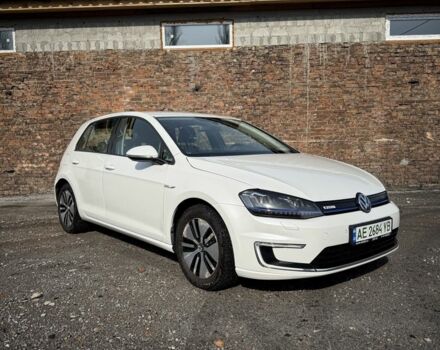 Белый Фольксваген Гольф, объемом двигателя 0 л и пробегом 120 тыс. км за 10700 $, фото 1 на Automoto.ua