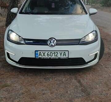 Білий Фольксваген Гольф, об'ємом двигуна 0 л та пробігом 133 тис. км за 8100 $, фото 1 на Automoto.ua