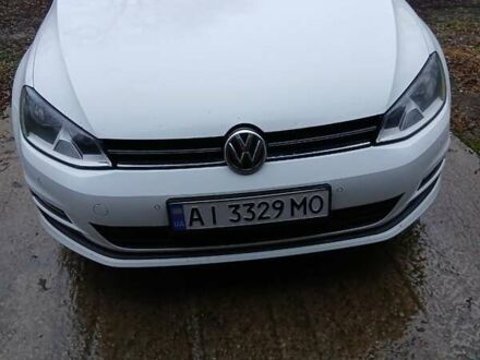 Белый Фольксваген Гольф, объемом двигателя 1.6 л и пробегом 208 тыс. км за 10000 $, фото 1 на Automoto.ua
