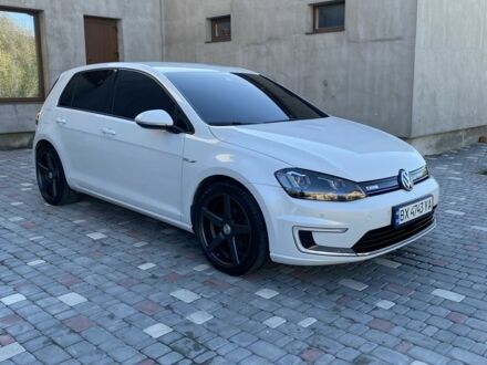 Фольксваген Гольф 2015 в Хмельницком на Automoto.ua Белый Фольксваген Гольф, объемом двигателя 0 л и пробегом 115 тыс. км за 10000 $, фото 1 на Automoto.ua