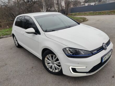 Білий Фольксваген Гольф, об'ємом двигуна 0 л та пробігом 144 тис. км за 8400 $, фото 1 на Automoto.ua