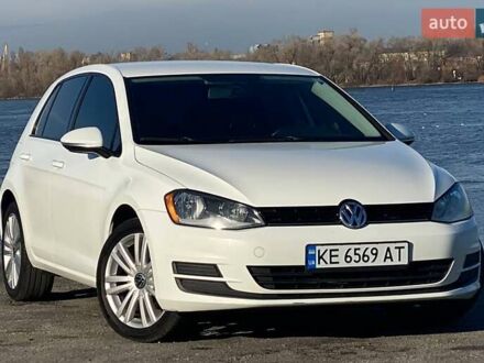 Белый Фольксваген Гольф, объемом двигателя 1.8 л и пробегом 141 тыс. км за 11300 $, фото 1 на Automoto.ua