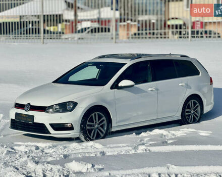 Белый Фольксваген Гольф, объемом двигателя 1.6 л и пробегом 200 тыс. км за 12999 $, фото 1 на Automoto.ua