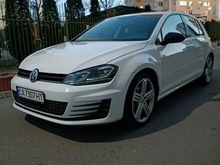 Белый Фольксваген Гольф, объемом двигателя 1.8 л и пробегом 137 тыс. км за 13750 $, фото 1 на Automoto.ua