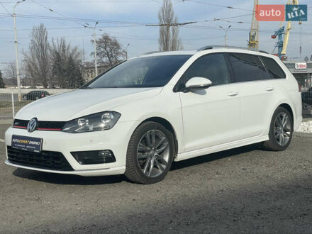 Фольксваген Гольф 2016 в Днепре (Днепропетровске) на Automoto.ua Белый Фольксваген Гольф, объемом двигателя 1.6 л и пробегом 195 тыс. км за 12300 $, фото 1 на Automoto.ua