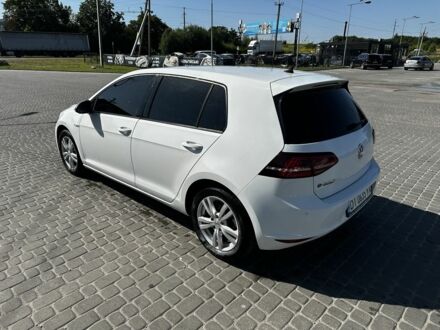 Фольксваген Гольф 2016 у Яворове на Automoto.ua Білий Фольксваген Гольф, об'ємом двигуна 0 л та пробігом 132 тис. км за 8100 $, фото 1 на Automoto.ua