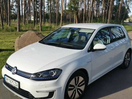 Фольксваген Гольф 2016 в Житомире на Automoto.ua Белый Фольксваген Гольф, объемом двигателя 0 л и пробегом 104 тыс. км за 9300 $, фото 1 на Automoto.ua