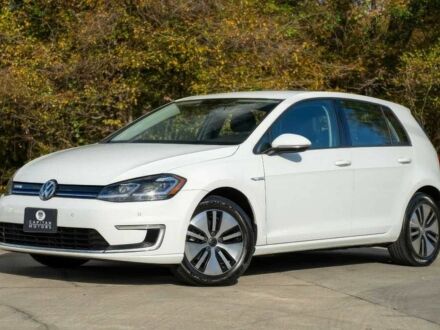 Фольксваген Гольф 2017 у Рівному на Automoto.ua Білий Фольксваген Гольф, об'ємом двигуна 0 л та пробігом 65 тис. км за 14000 $, фото 1 на Automoto.ua
