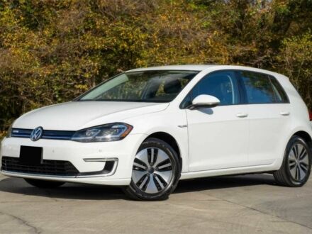 Белый Фольксваген Гольф, объемом двигателя 0 л и пробегом 64 тыс. км за 5200 $, фото 1 на Automoto.ua