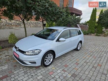 Білий Фольксваген Гольф, об'ємом двигуна 1.6 л та пробігом 247 тис. км за 11700 $, фото 1 на Automoto.ua