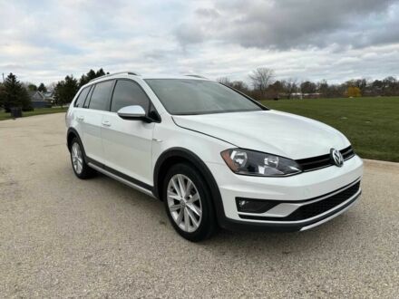 Белый Фольксваген Гольф, объемом двигателя 1.8 л и пробегом 66 тыс. км за 2300 $, фото 1 на Automoto.ua