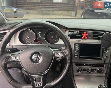 Белый Фольксваген Гольф, объемом двигателя 1.4 л и пробегом 250 тыс. км за 11000 $, фото 1 на Automoto.ua