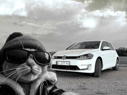 Белый Фольксваген Гольф, объемом двигателя 0 л и пробегом 95 тыс. км за 15999 $, фото 1 на Automoto.ua