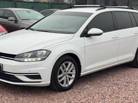 Білий Фольксваген Гольф, об'ємом двигуна 1.6 л та пробігом 280 тис. км за 11499 $, фото 1 на Automoto.ua