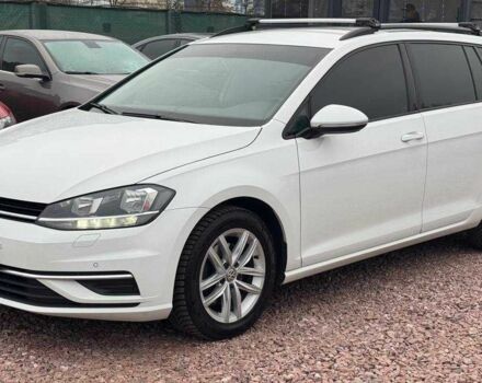 Білий Фольксваген Гольф, об'ємом двигуна 1.6 л та пробігом 280 тис. км за 11499 $, фото 1 на Automoto.ua