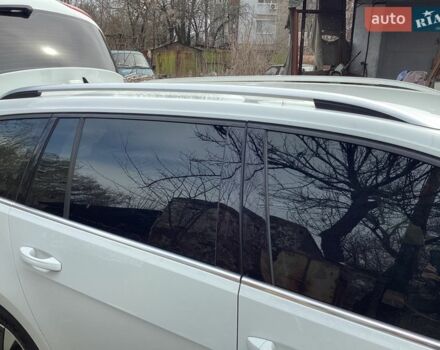 Белый Фольксваген Гольф, объемом двигателя 2 л и пробегом 207 тыс. км за 13500 $, фото 1 на Automoto.ua