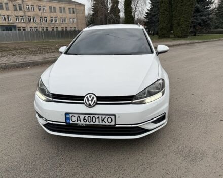 Белый Фольксваген Гольф, объемом двигателя 2 л и пробегом 255 тыс. км за 12599 $, фото 1 на Automoto.ua