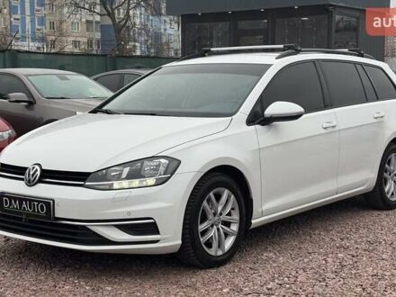 Белый Фольксваген Гольф, объемом двигателя 1.6 л и пробегом 281 тыс. км за 11600 $, фото 1 на Automoto.ua