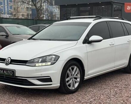 Белый Фольксваген Гольф, объемом двигателя 1.6 л и пробегом 281 тыс. км за 11600 $, фото 1 на Automoto.ua