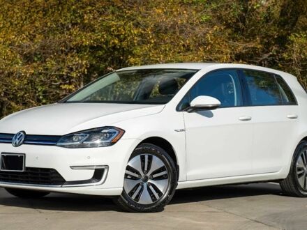 Белый Фольксваген Гольф, объемом двигателя 0 л и пробегом 68 тыс. км за 5200 $, фото 1 на Automoto.ua