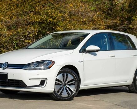 Белый Фольксваген Гольф, объемом двигателя 0 л и пробегом 68 тыс. км за 5200 $, фото 1 на Automoto.ua