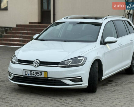Білий Фольксваген Гольф, об'ємом двигуна 1.6 л та пробігом 223 тис. км за 14250 $, фото 1 на Automoto.ua