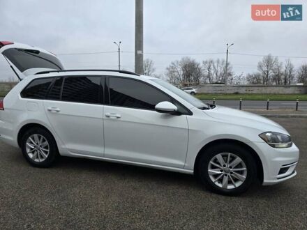 Білий Фольксваген Гольф, об'ємом двигуна 1.8 л та пробігом 102 тис. км за 14900 $, фото 1 на Automoto.ua