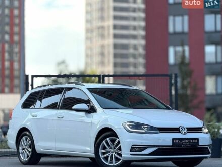 Белый Фольксваген Гольф, объемом двигателя 1.97 л и пробегом 253 тыс. км за 15700 $, фото 1 на Automoto.ua